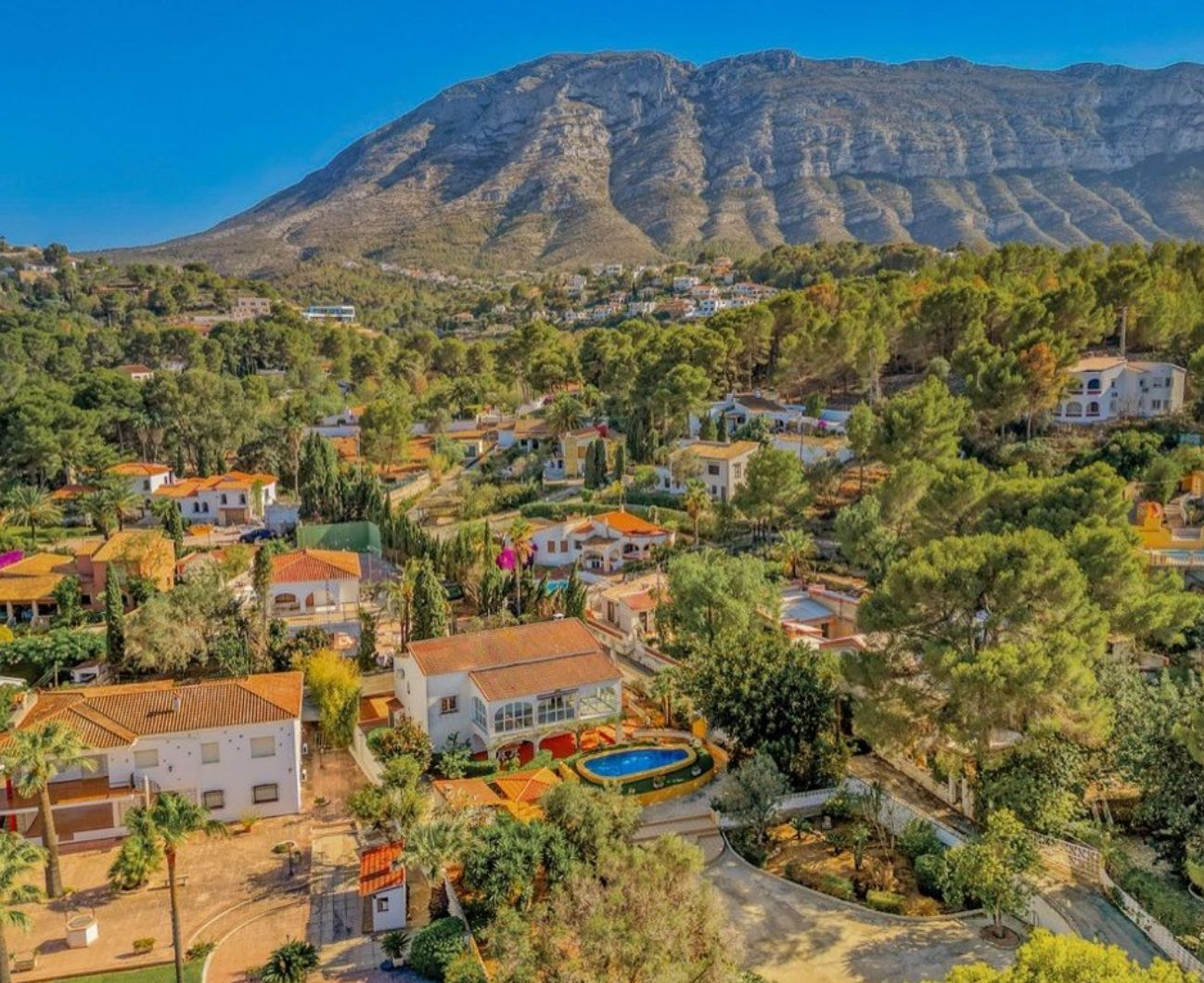 Classic villa in Las Rotas, Dénia