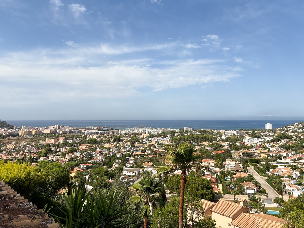 Villa impressionnante avec vue sur la mer à Denia