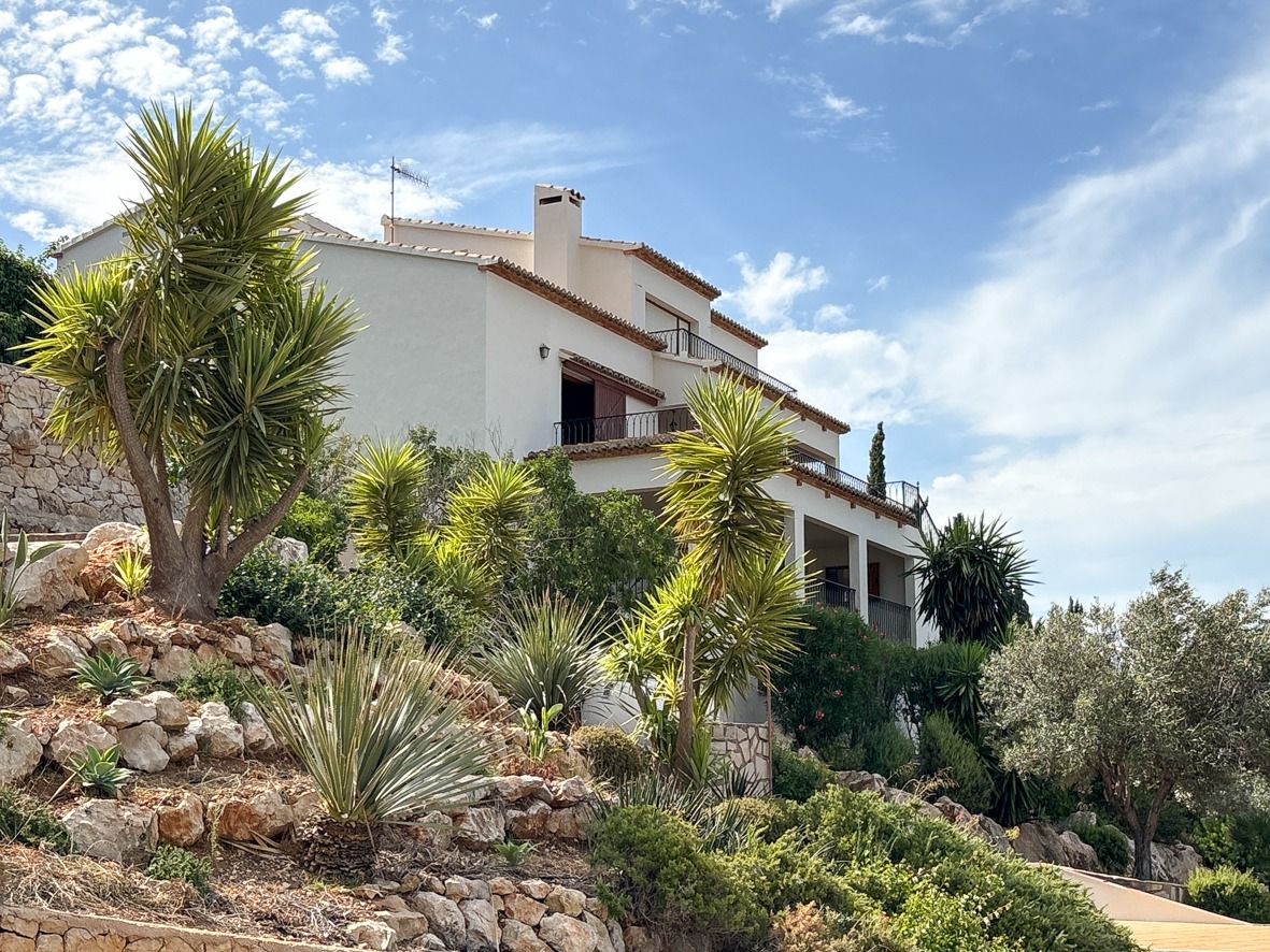 Villa impressionnante avec vue sur la mer à Denia