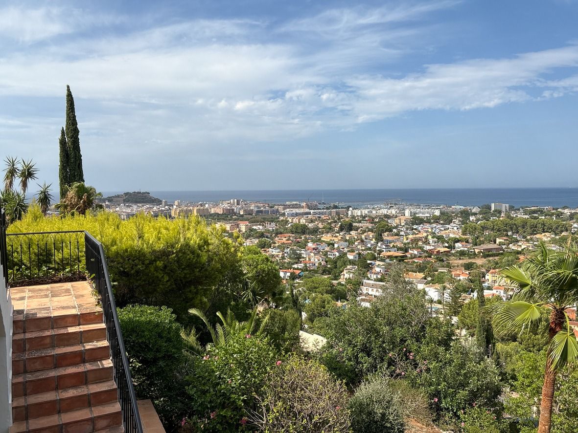 Villa impressionnante avec vue sur la mer à Denia