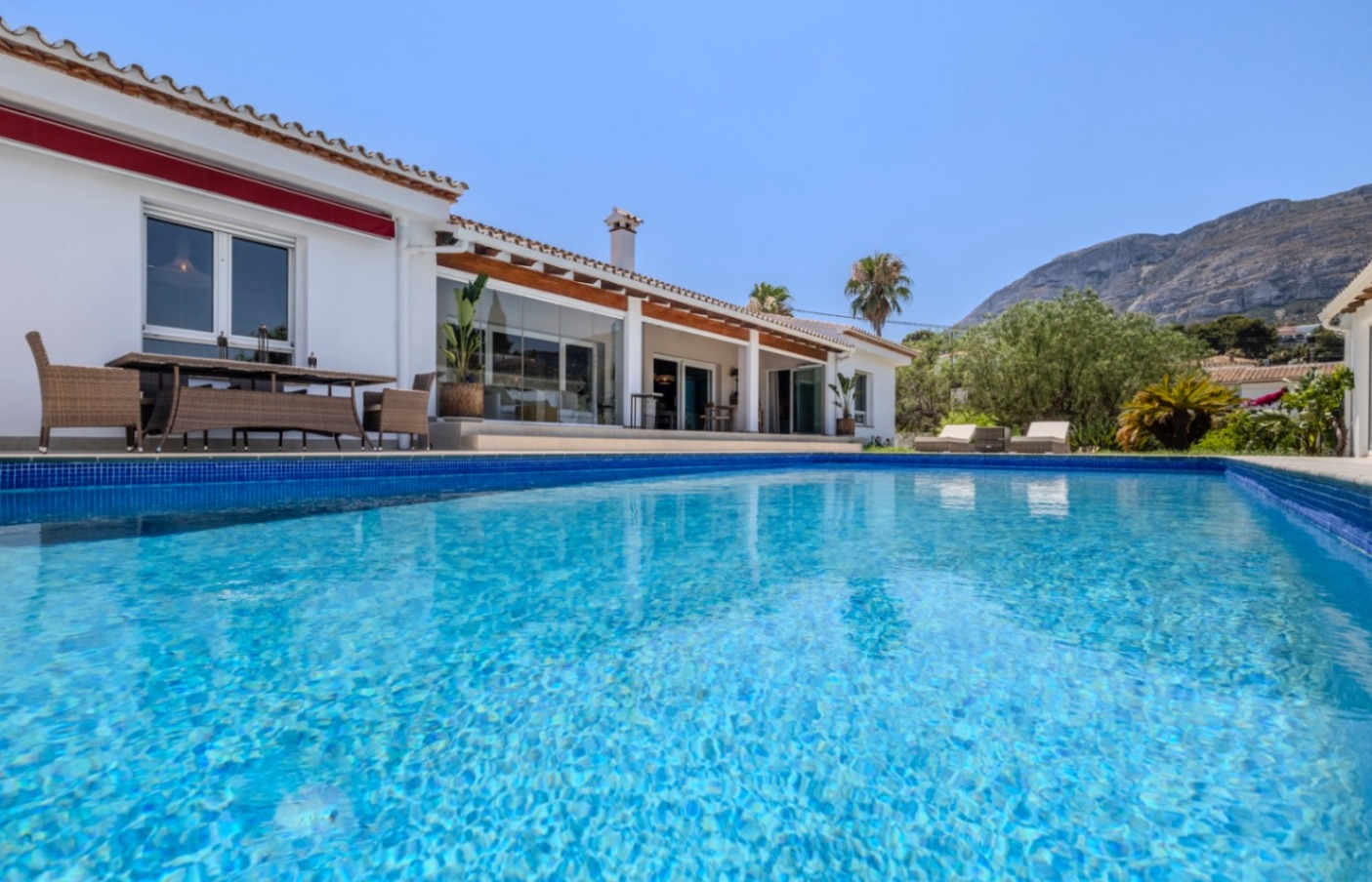 VILLA MODERNE SPECTACULAIRE À DENIA