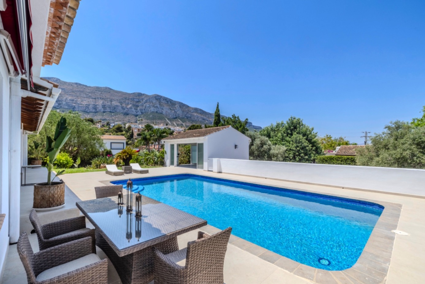 VILLA MODERNE SPECTACULAIRE À DENIA