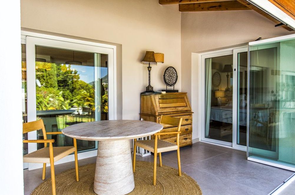 Villa à vendre avec 4 chambres et piscine à Denia, Alicante