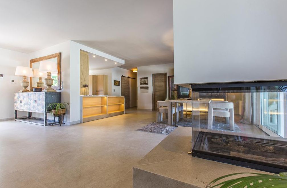 Villa à vendre avec 4 chambres et piscine à Denia, Alicante
