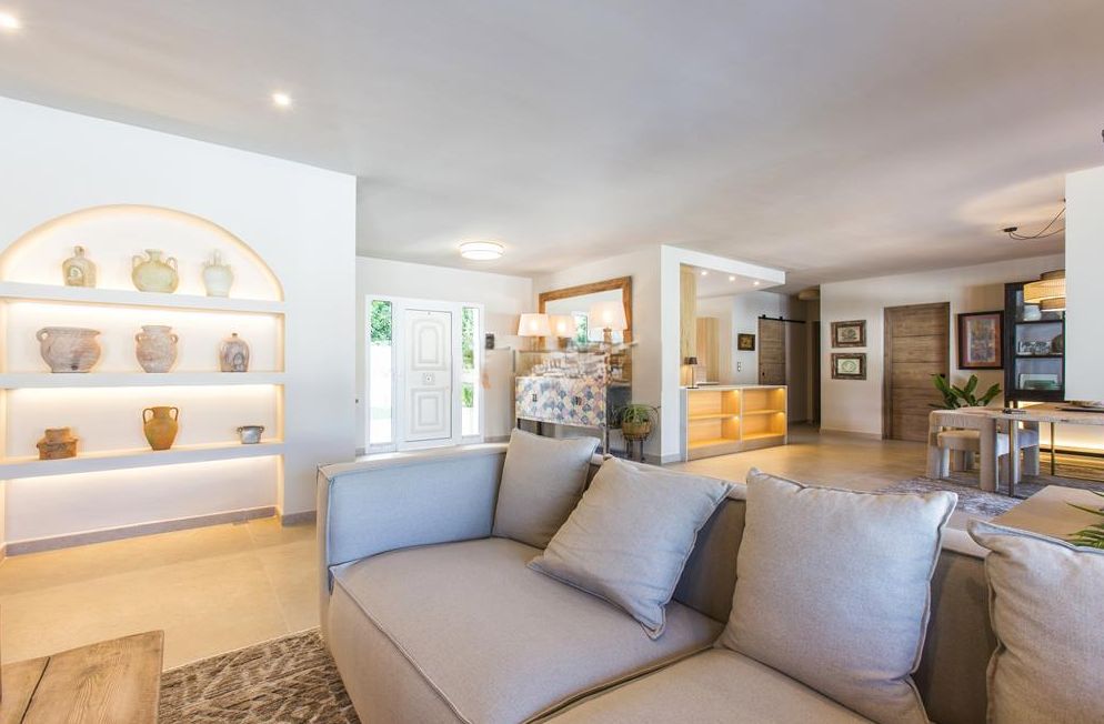 Villa à vendre avec 4 chambres et piscine à Denia, Alicante