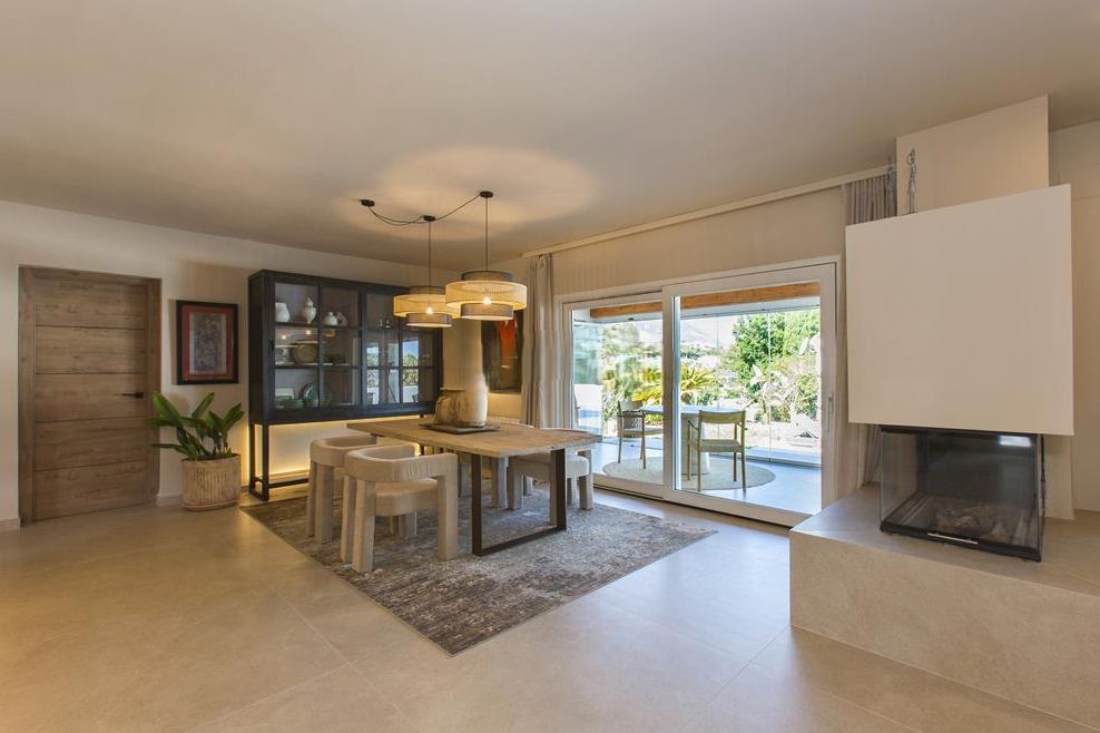 Villa à vendre avec 4 chambres et piscine à Denia, Alicante