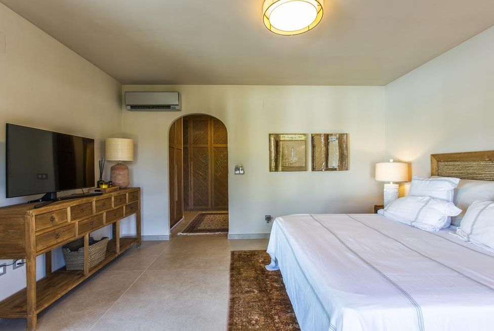 Villa à vendre avec 4 chambres et piscine à Denia, Alicante