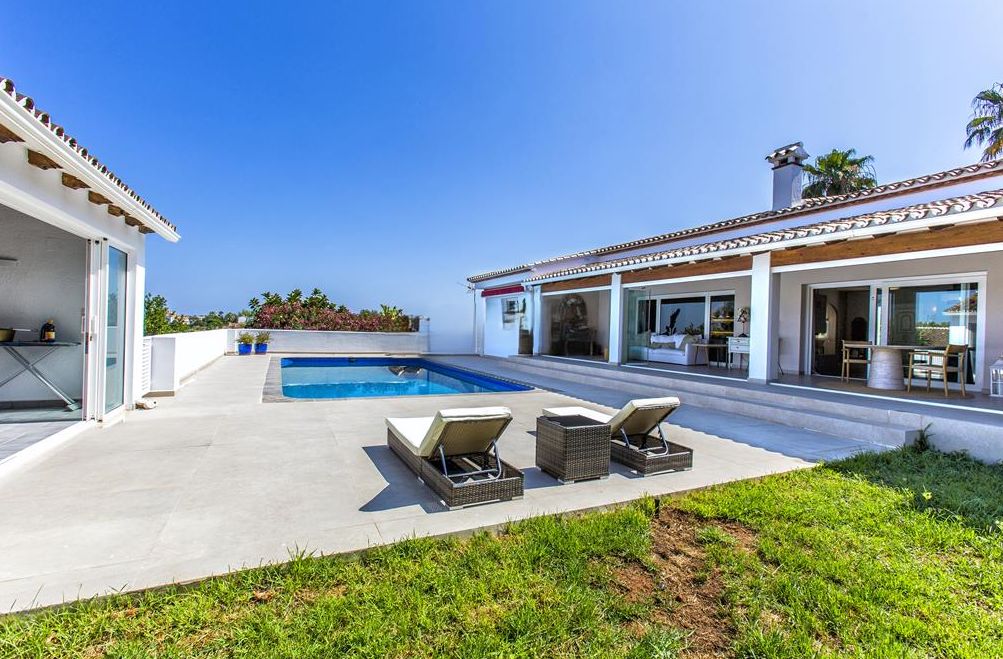 Villa à vendre avec 4 chambres et piscine à Denia, Alicante