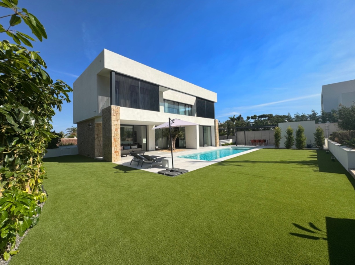 Nowoczesny chalet w Denii, efektywność energetyczna A.