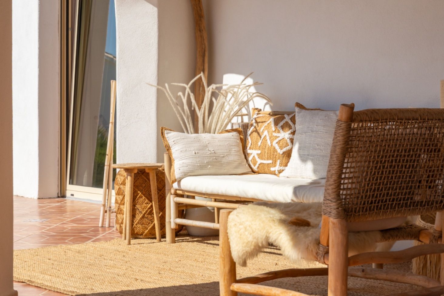 Villa de estilo ibicenco con vistas al mar en Moraira