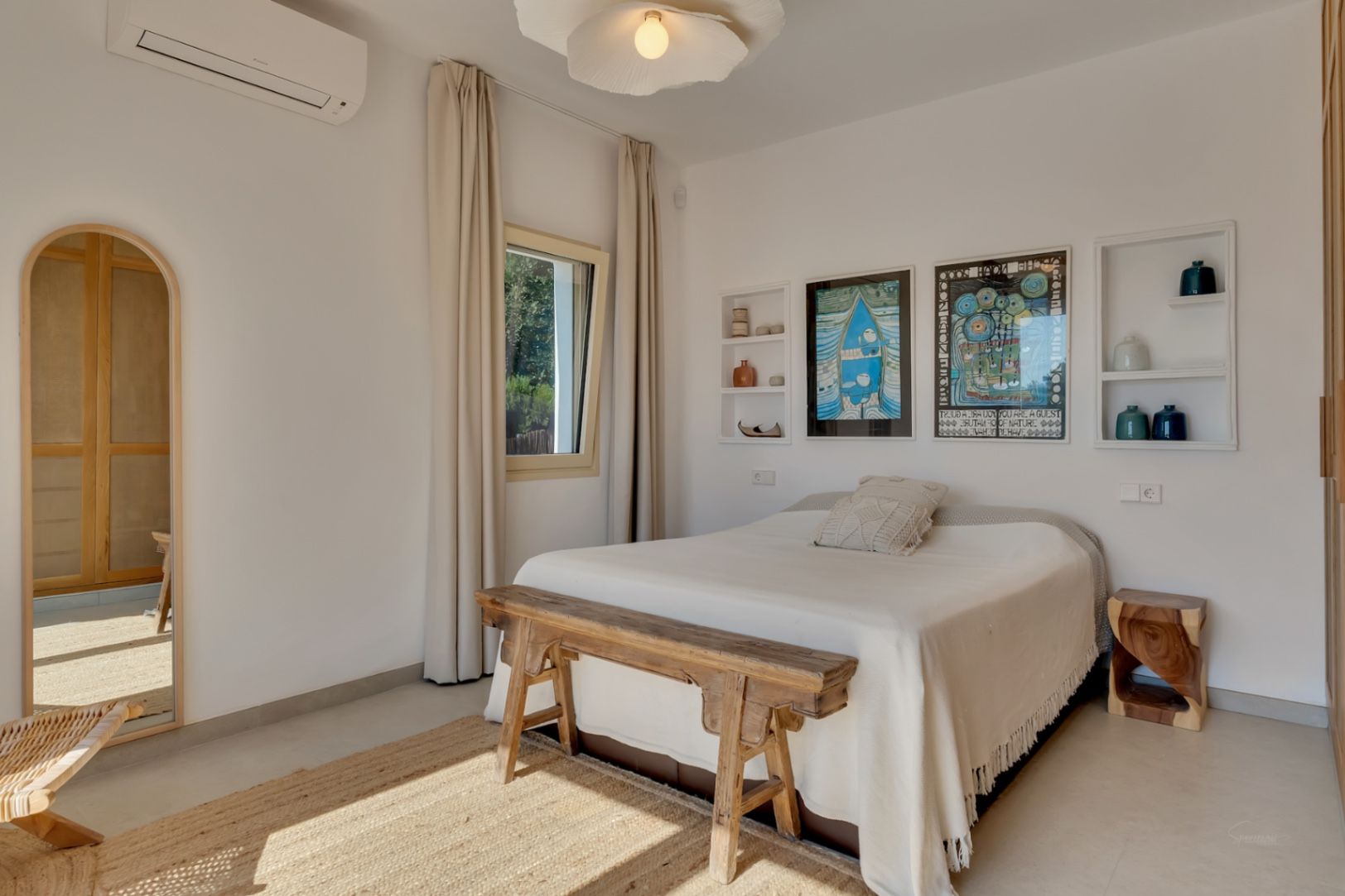 Villa de estilo ibicenco con vistas al mar en Moraira