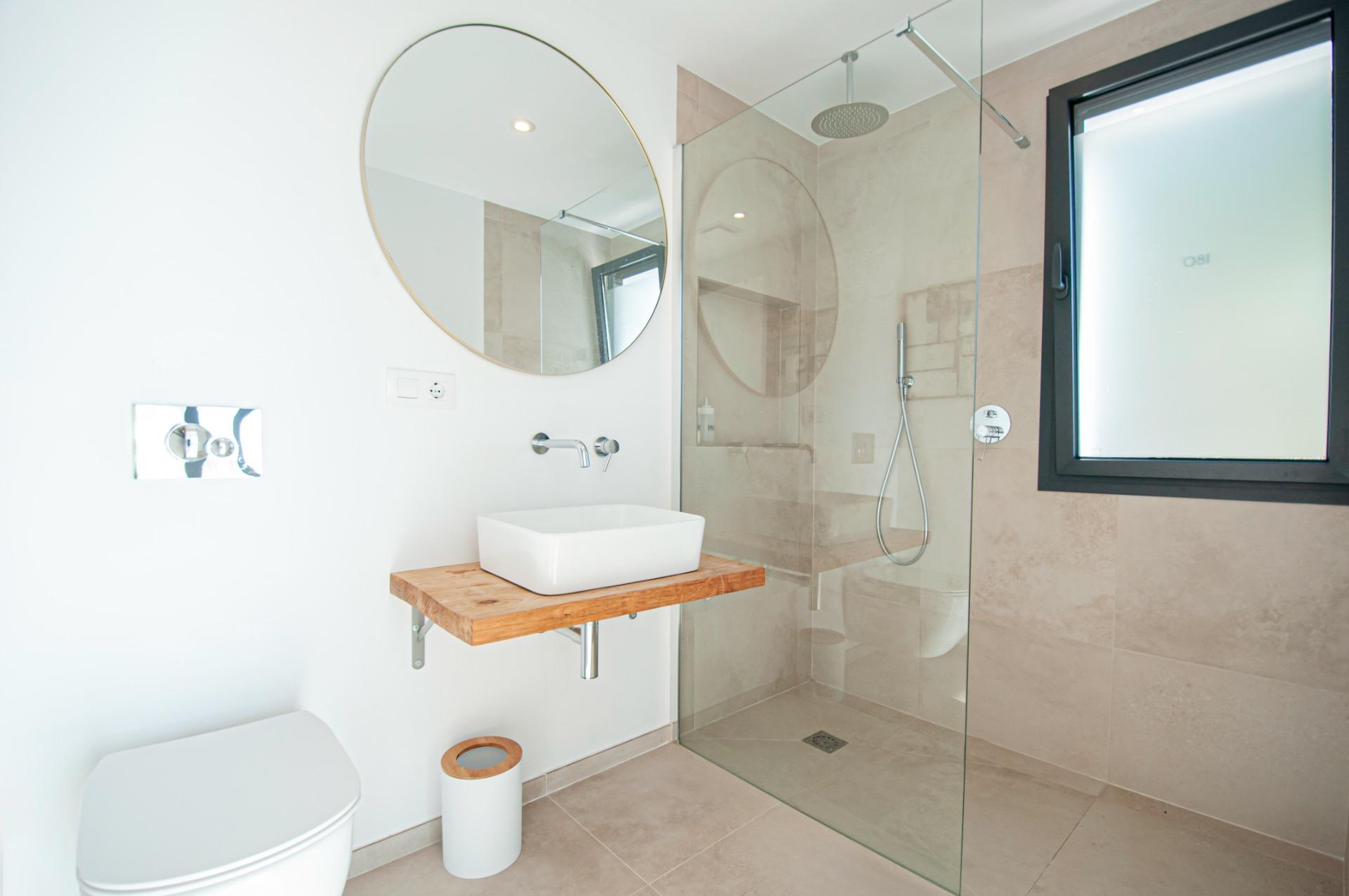 Modern villa with sea views in Moraira
