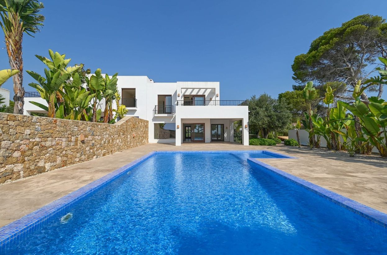 Exklusiv renoverad medelhavsvilla med havsutsikt i Moraira