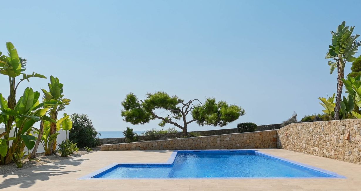 Exklusiv renoverad medelhavsvilla med havsutsikt i Moraira