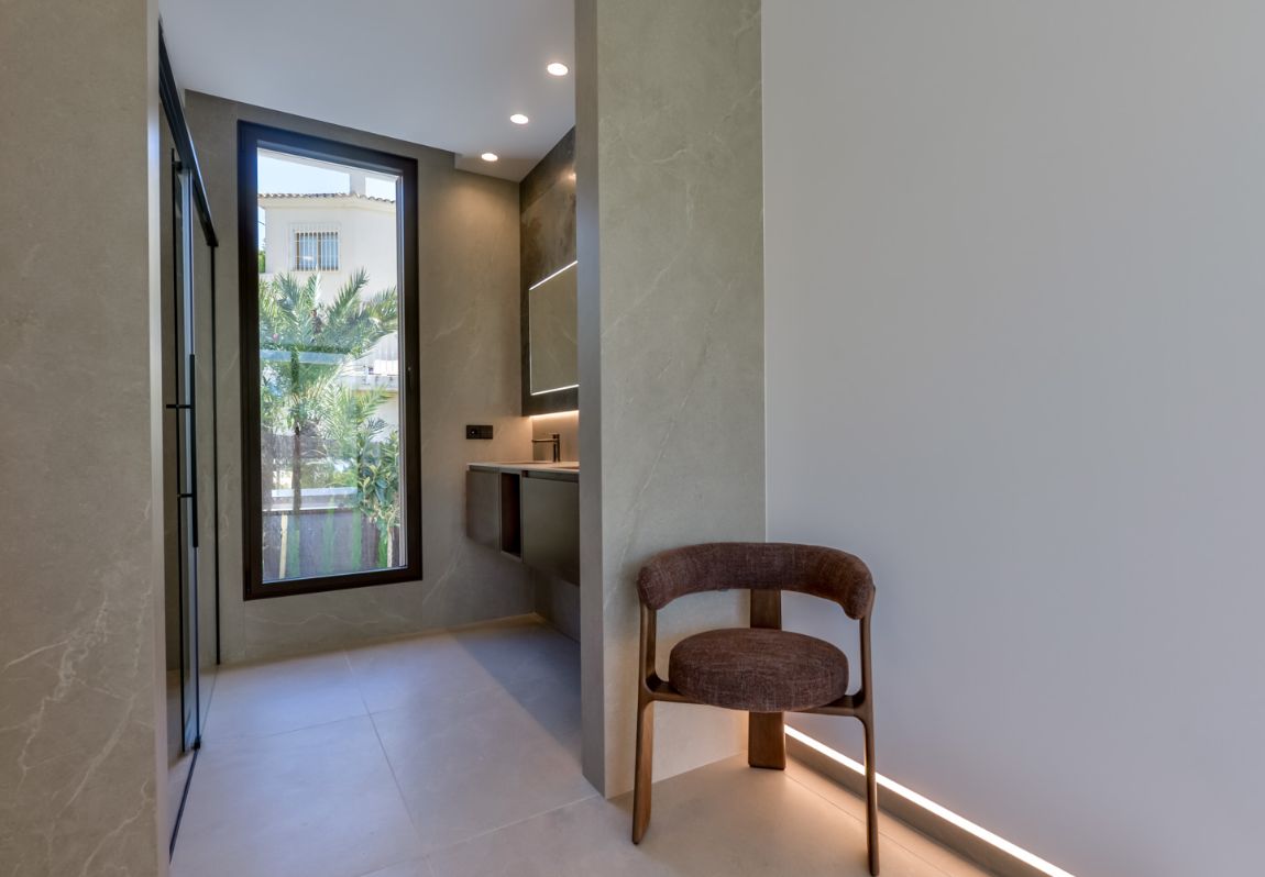 Spektakuläre Villa mit 4 Schlafzimmern in Altea, Alicante.