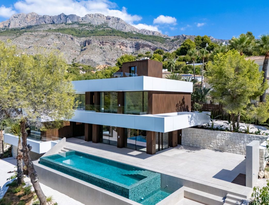 Spektakuläre Villa mit 4 Schlafzimmern in Altea, Alicante.