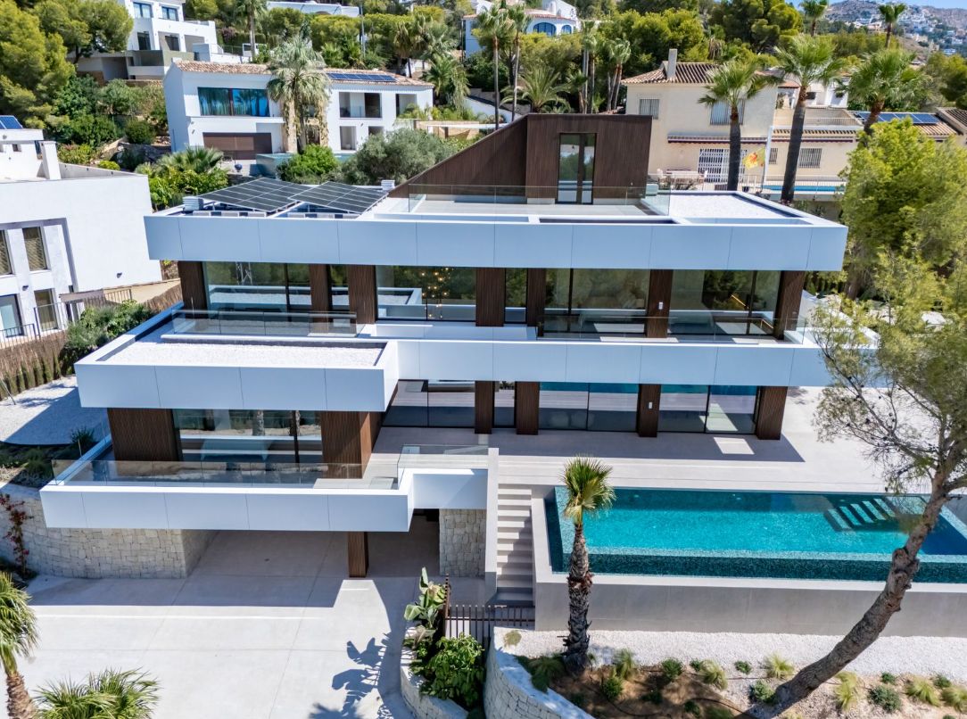 Spektakuläre Villa mit 4 Schlafzimmern in Altea, Alicante.