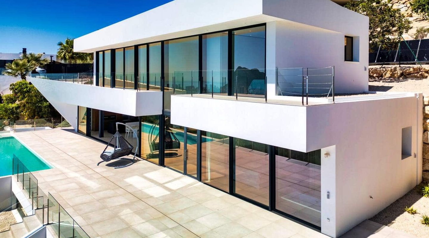 Villa de Lujo Exclusiva con Vistas Panorámicas al Mar en Benissa
