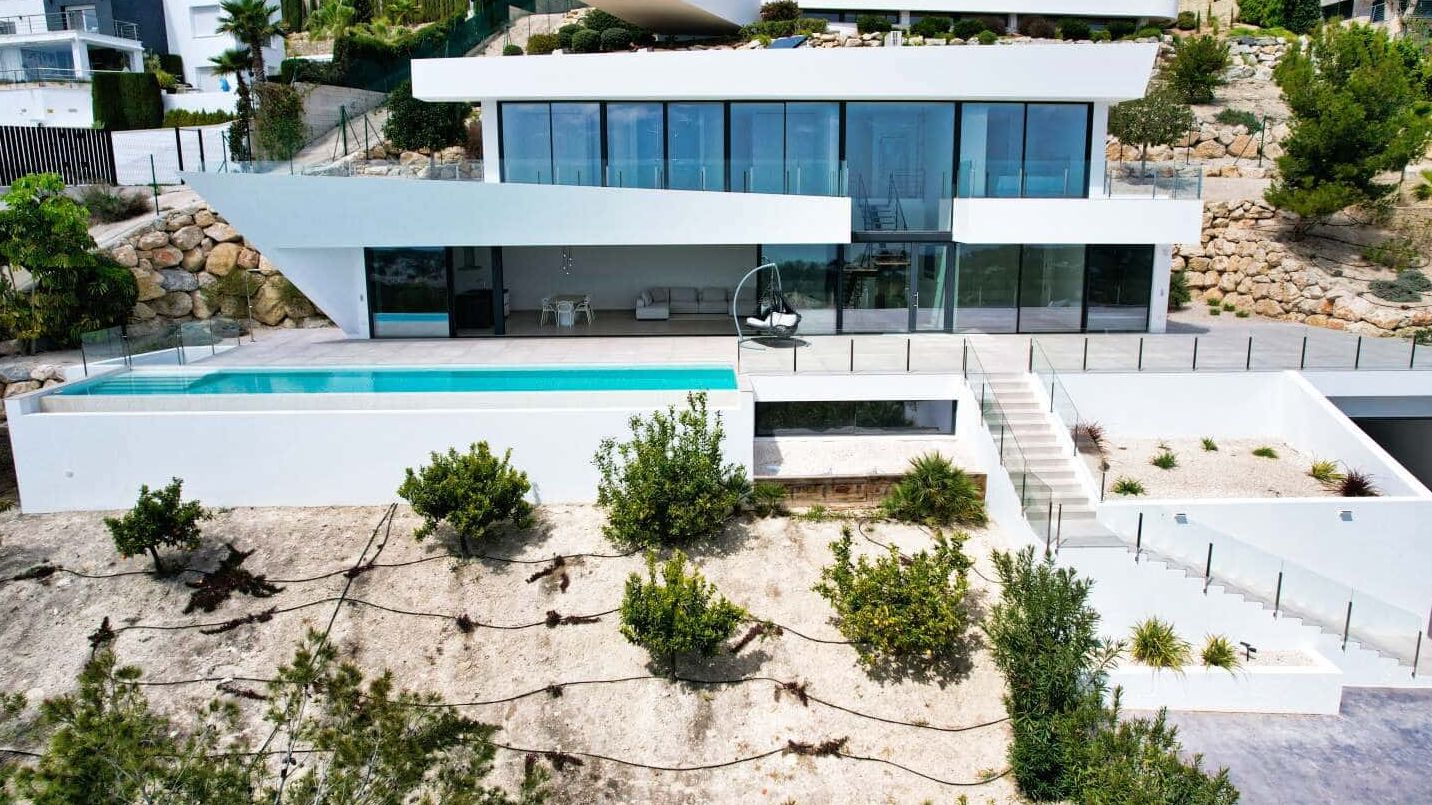 Villa de Lujo Exclusiva con Vistas Panorámicas al Mar en Benissa