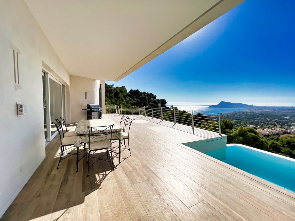 Villa de luxe à Altea Hills avec vue panoramique sur la mer