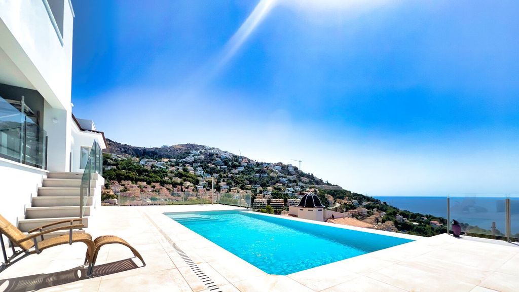 Villa moderne à Altea avec vue sur la mer