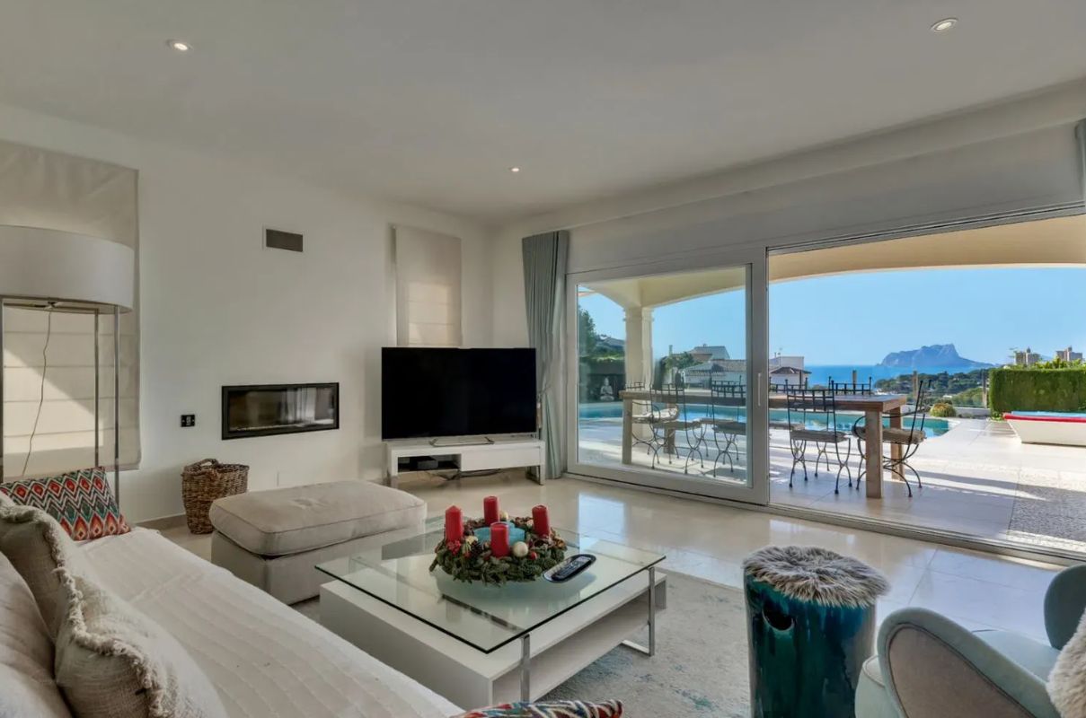 Villa med havutsikt i Moraira med 4 soverom