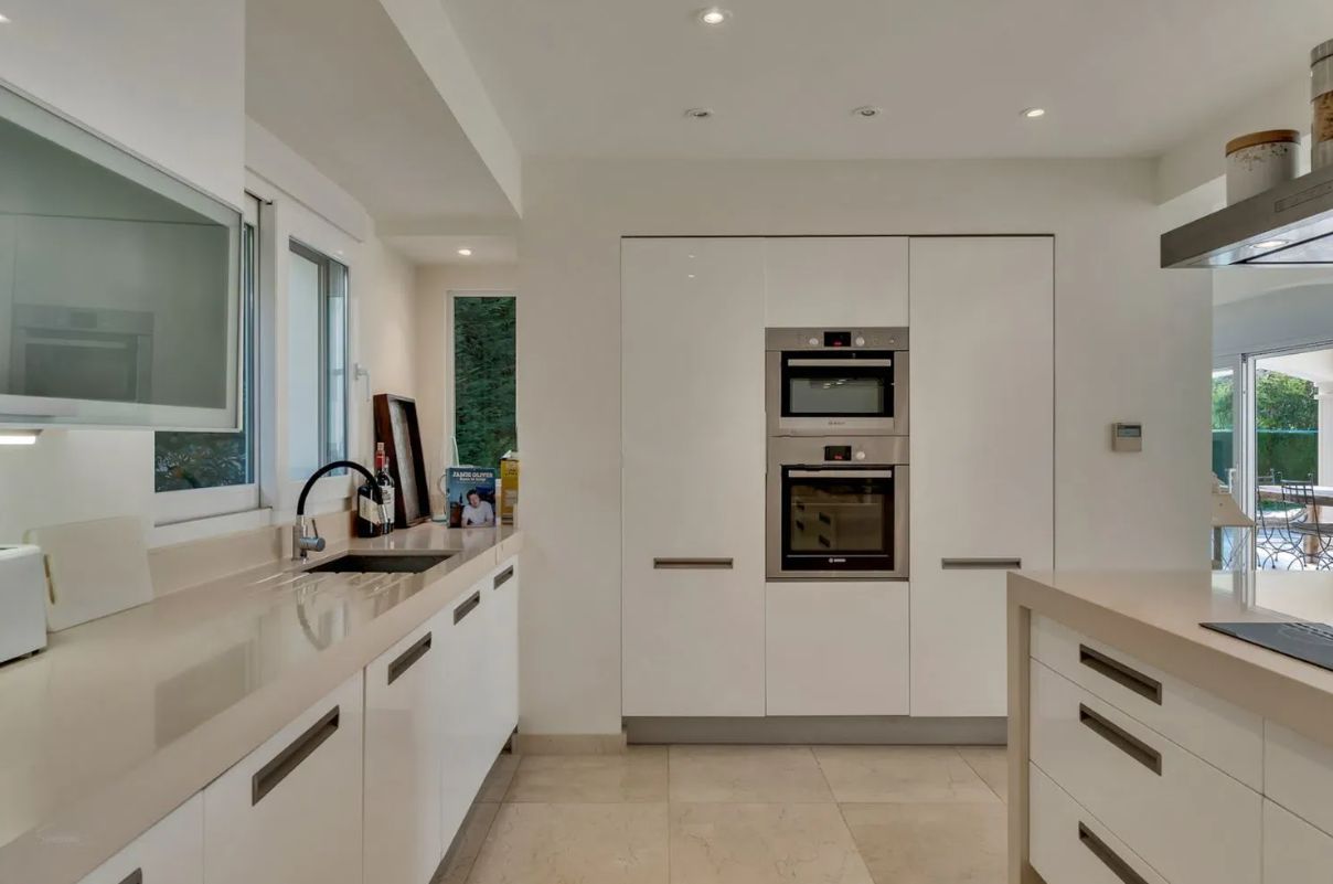Villa med havutsikt i Moraira med 4 soverom