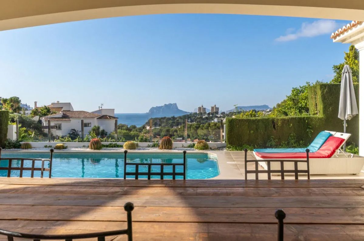 Villa med havutsikt i Moraira med 4 soverom