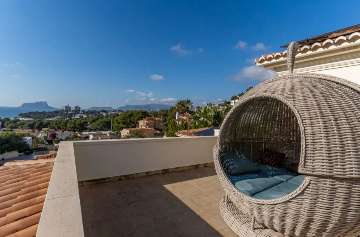 Villa med havutsikt i Moraira med 4 soverom