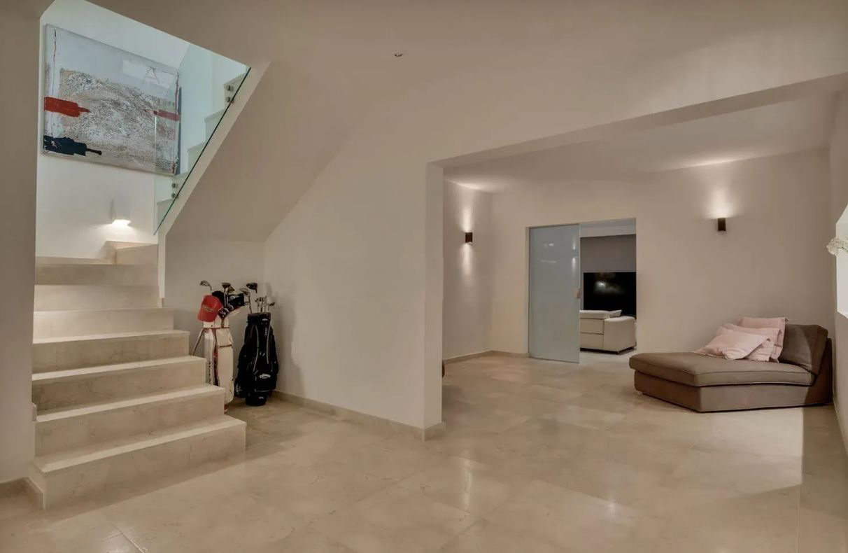 Villa med havutsikt i Moraira med 4 soverom