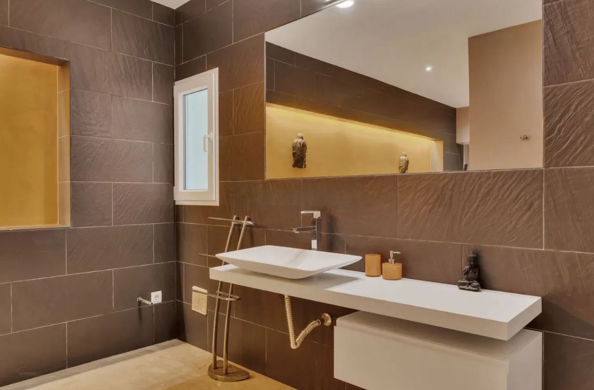Villa med havutsikt i Moraira med 4 soverom