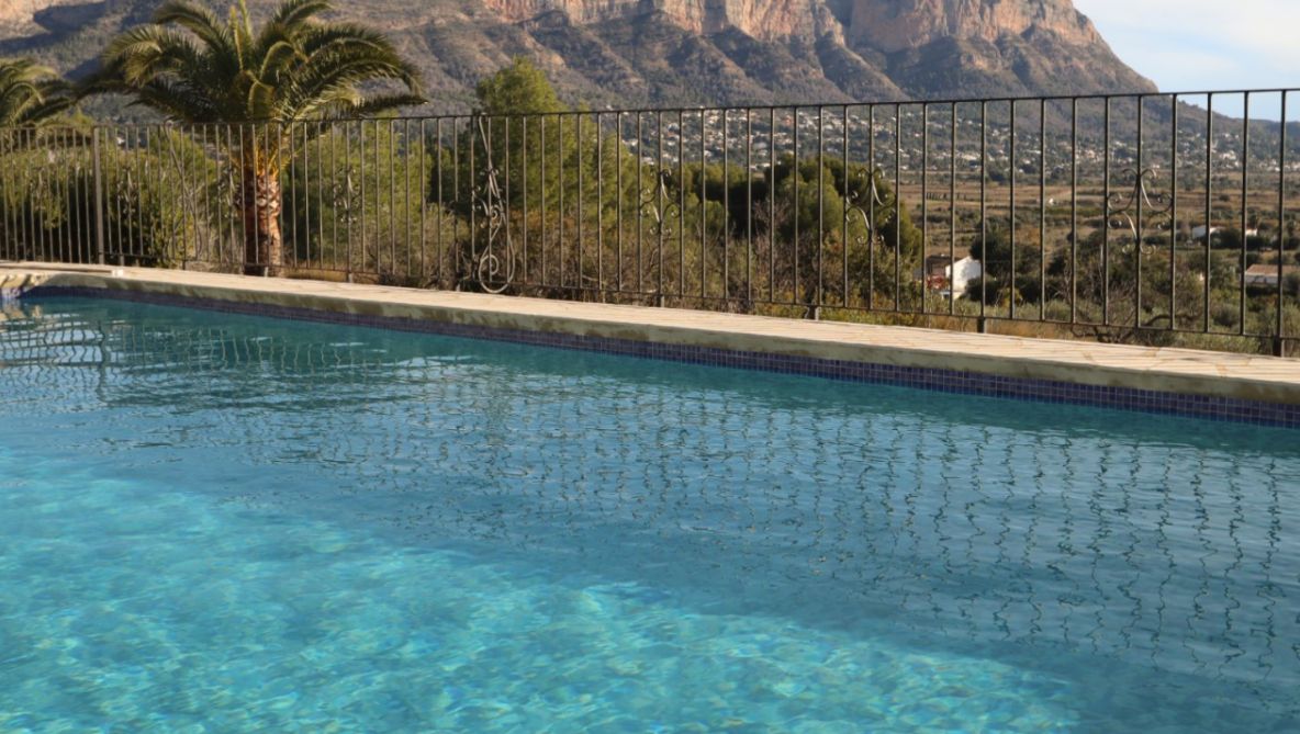 Villa de 4 chambres avec maison d'invités à Gata de Gorgos