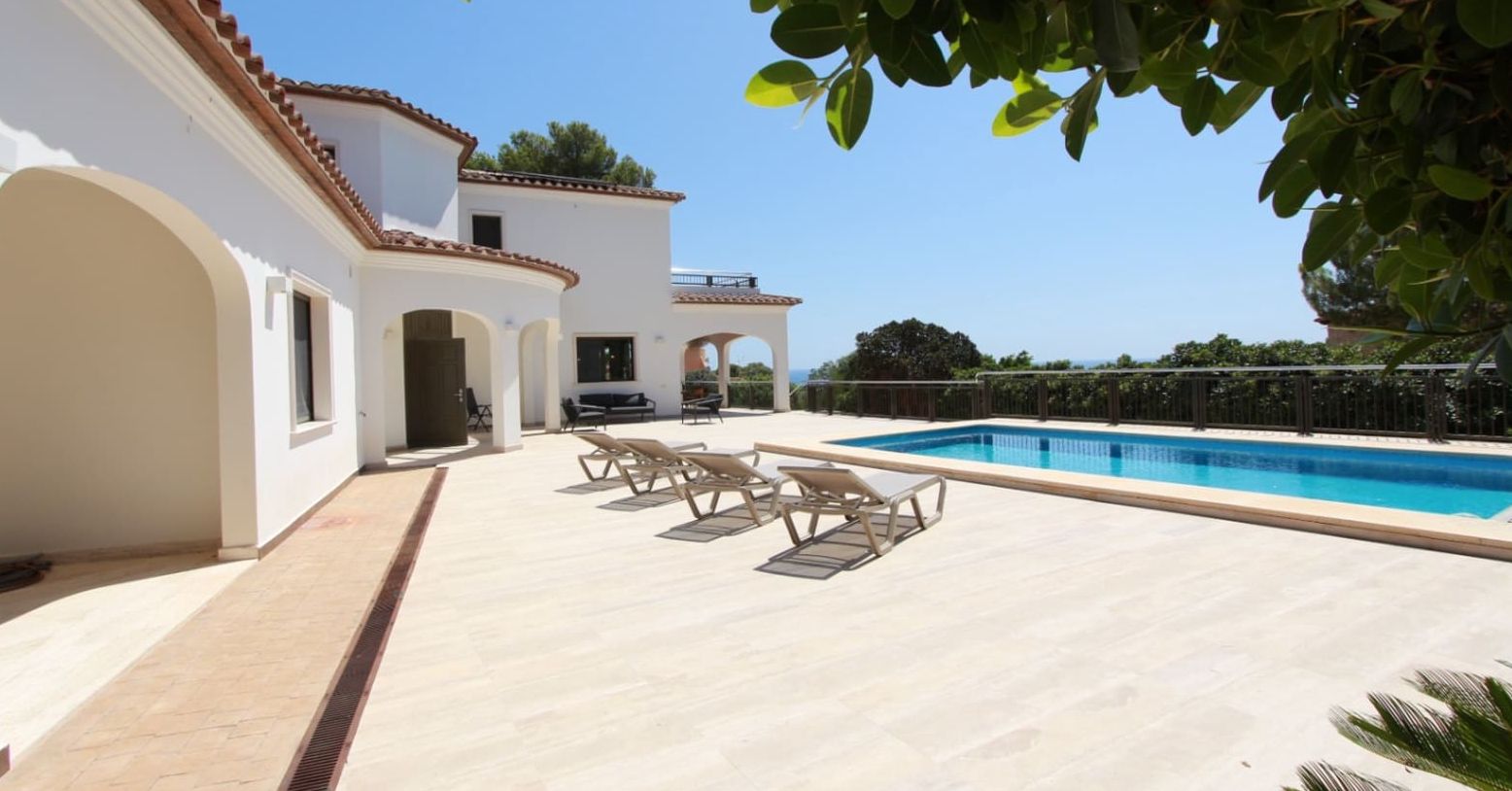 Villa de 4 chambres avec vue sur la mer à Moraira