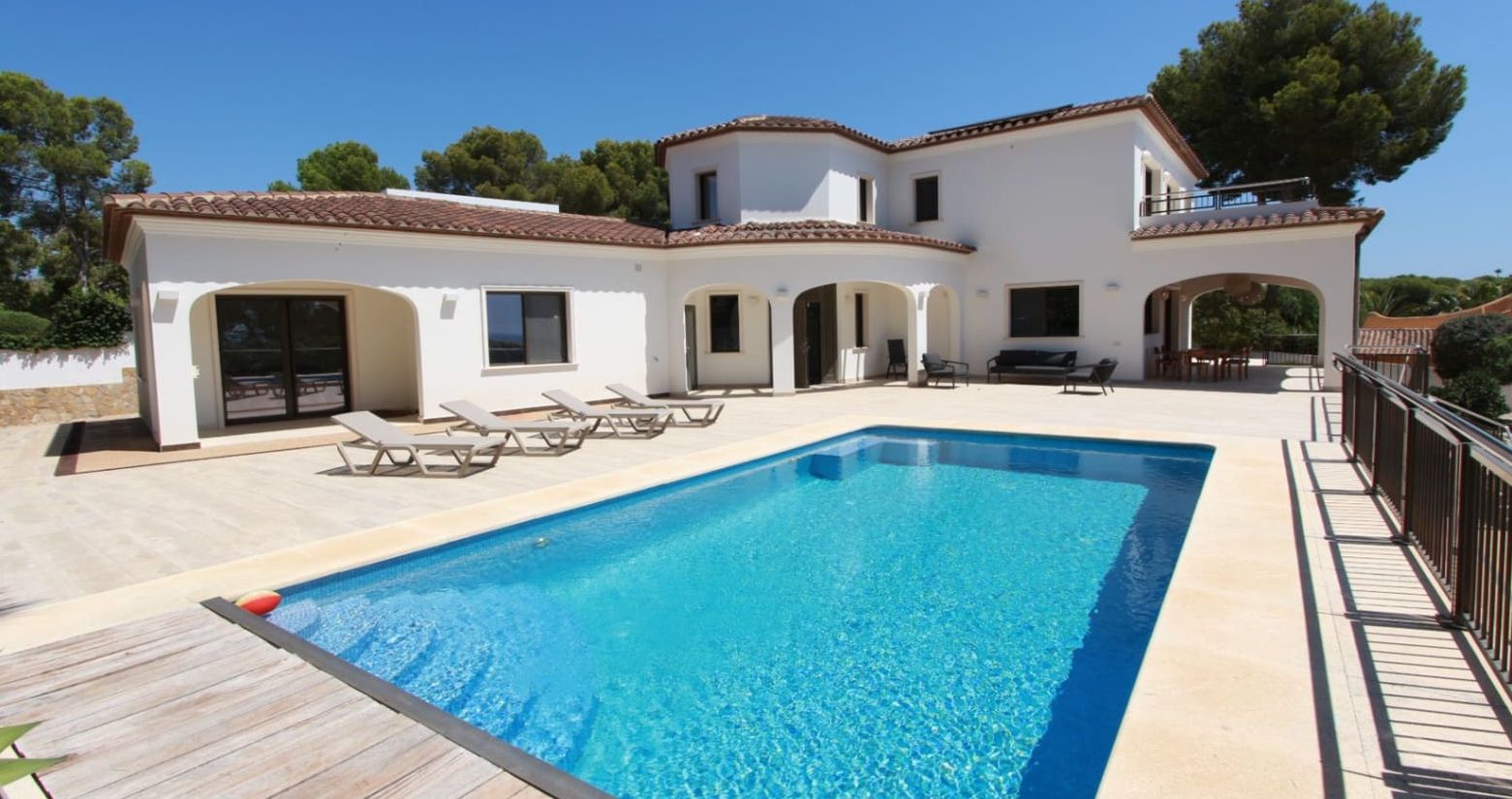 Villa de 4 chambres avec vue sur la mer à Moraira