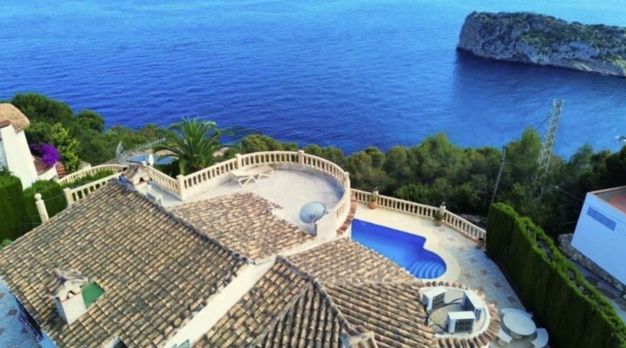 Spektakuläre Villa mit 3 Schlafzimmern und Meerblick in der Cala Ambolo - Javea