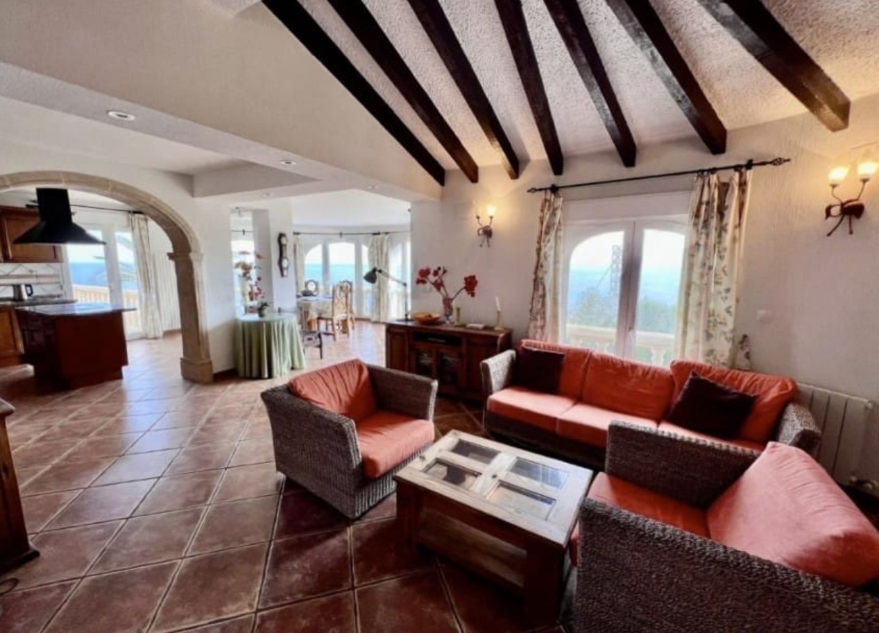 Spektakuläre Villa mit 3 Schlafzimmern und Meerblick in der Cala Ambolo - Javea