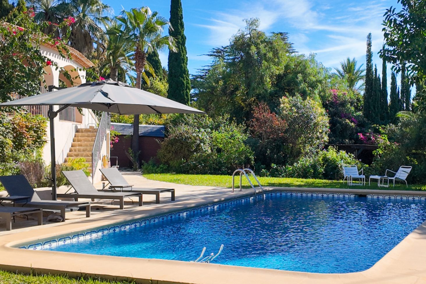 Villa de 5 chambres avec piscine à vendre à Javea