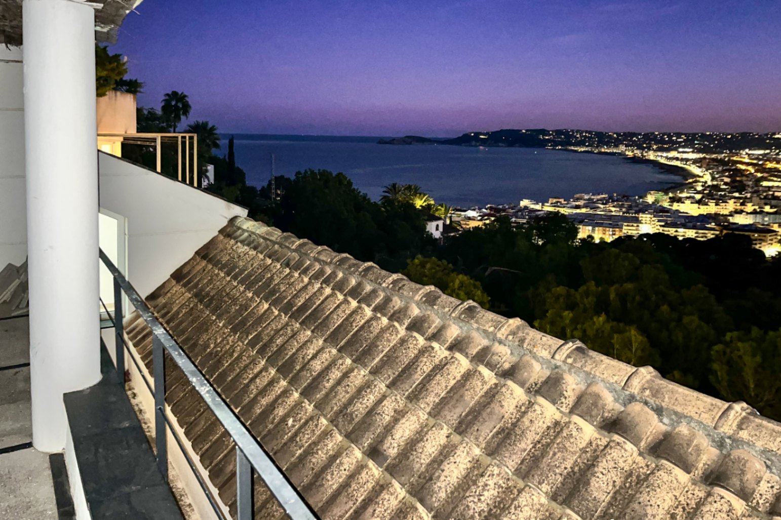 Villa moderne de 3 chambres avec vue sur mer à Javea