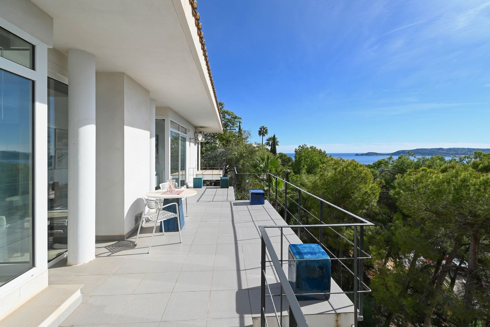 CP1161 - Villa moderne de 3 chambres avec vue sur mer à Javea