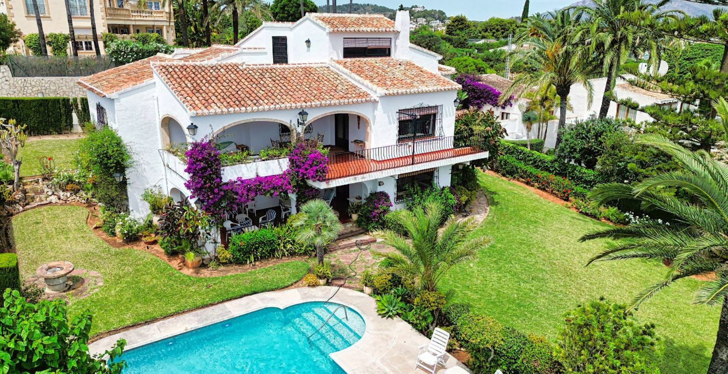 CP1167 - Villa avec vue sur la mer près de la plage de l'Arenal