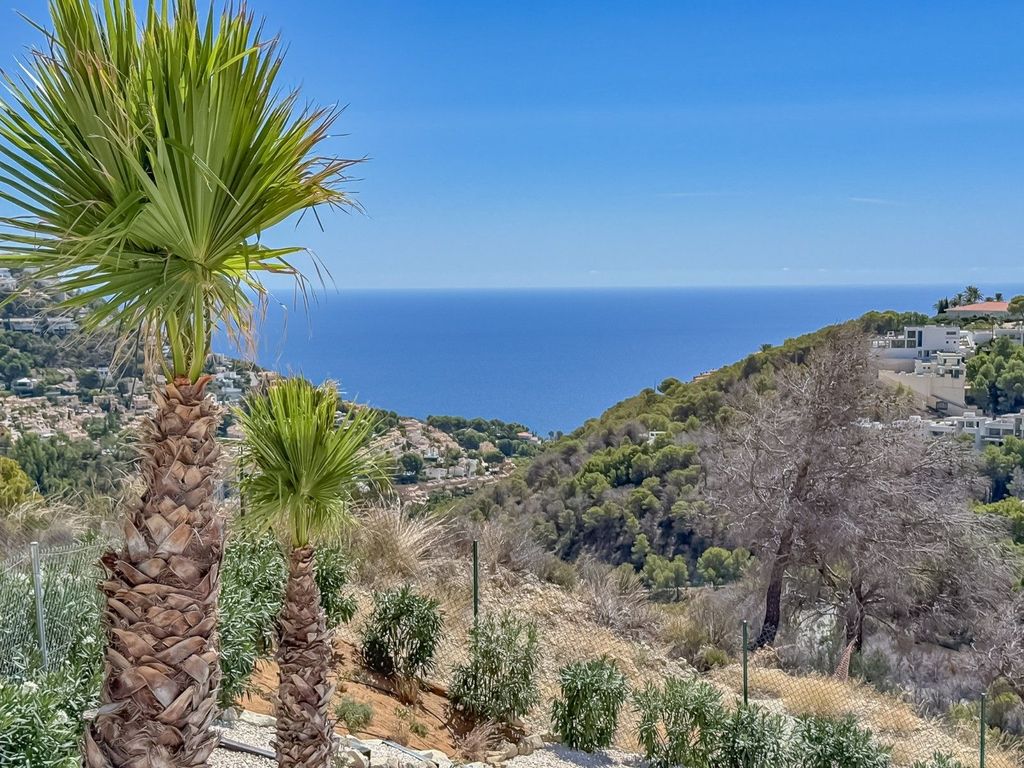 Villa à vendre avec 4 chambres et piscine à Altea