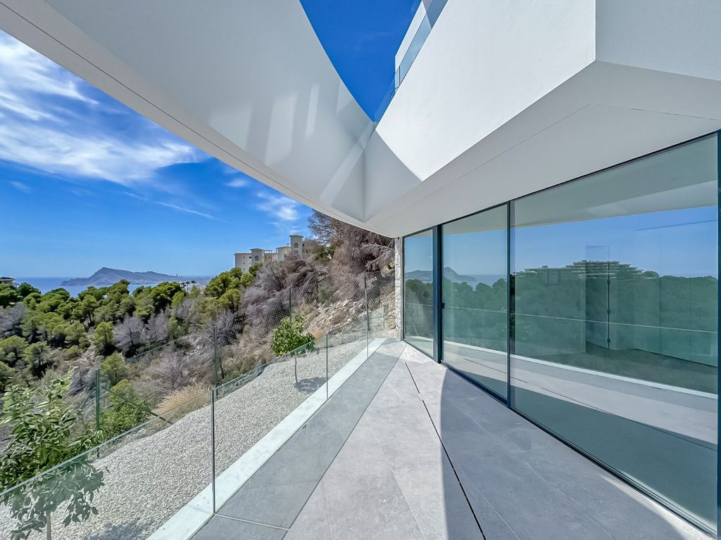 Villa à vendre avec 4 chambres et piscine à Altea
