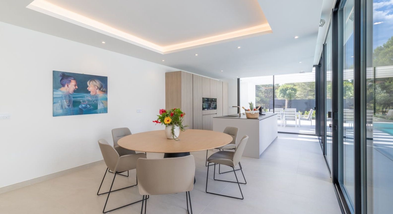 Villa de luxe neuve à Jávea – Terrain sud de 1.032 m², piscine chauffée et haute efficacité énergétique.