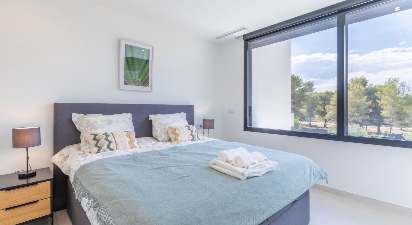 Villa de luxe neuve à Jávea – Terrain sud de 1.032 m², piscine chauffée et haute efficacité énergétique.