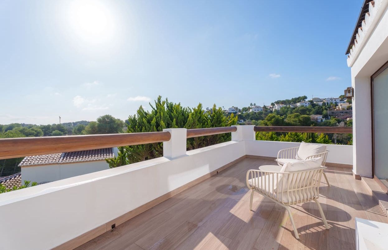 6-bedroom villa with pool in Jávea, Alicante.