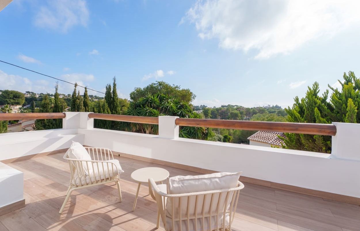 6-bedroom villa with pool in Jávea, Alicante.