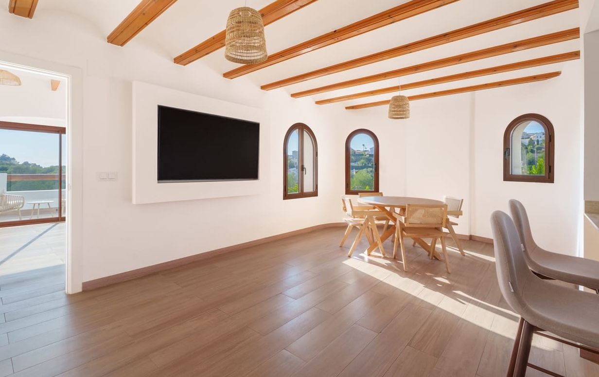 6-bedroom villa with pool in Jávea, Alicante.