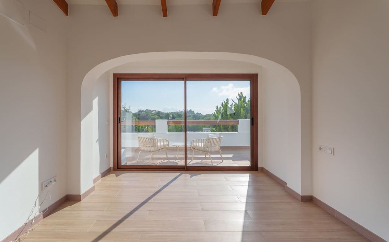 6-bedroom villa with pool in Jávea, Alicante.