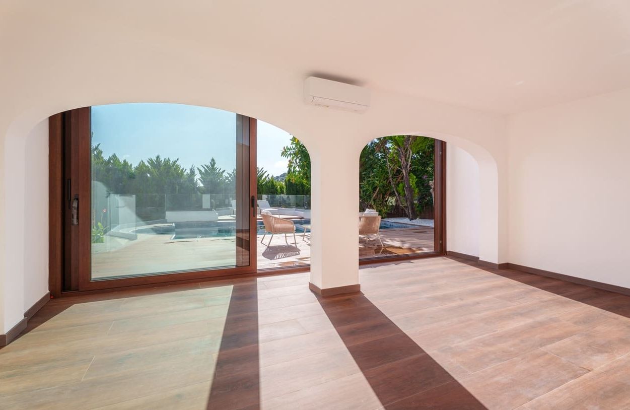 6-bedroom villa with pool in Jávea, Alicante.