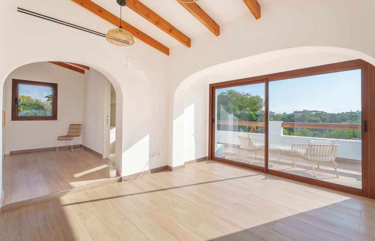 6-bedroom villa with pool in Jávea, Alicante.